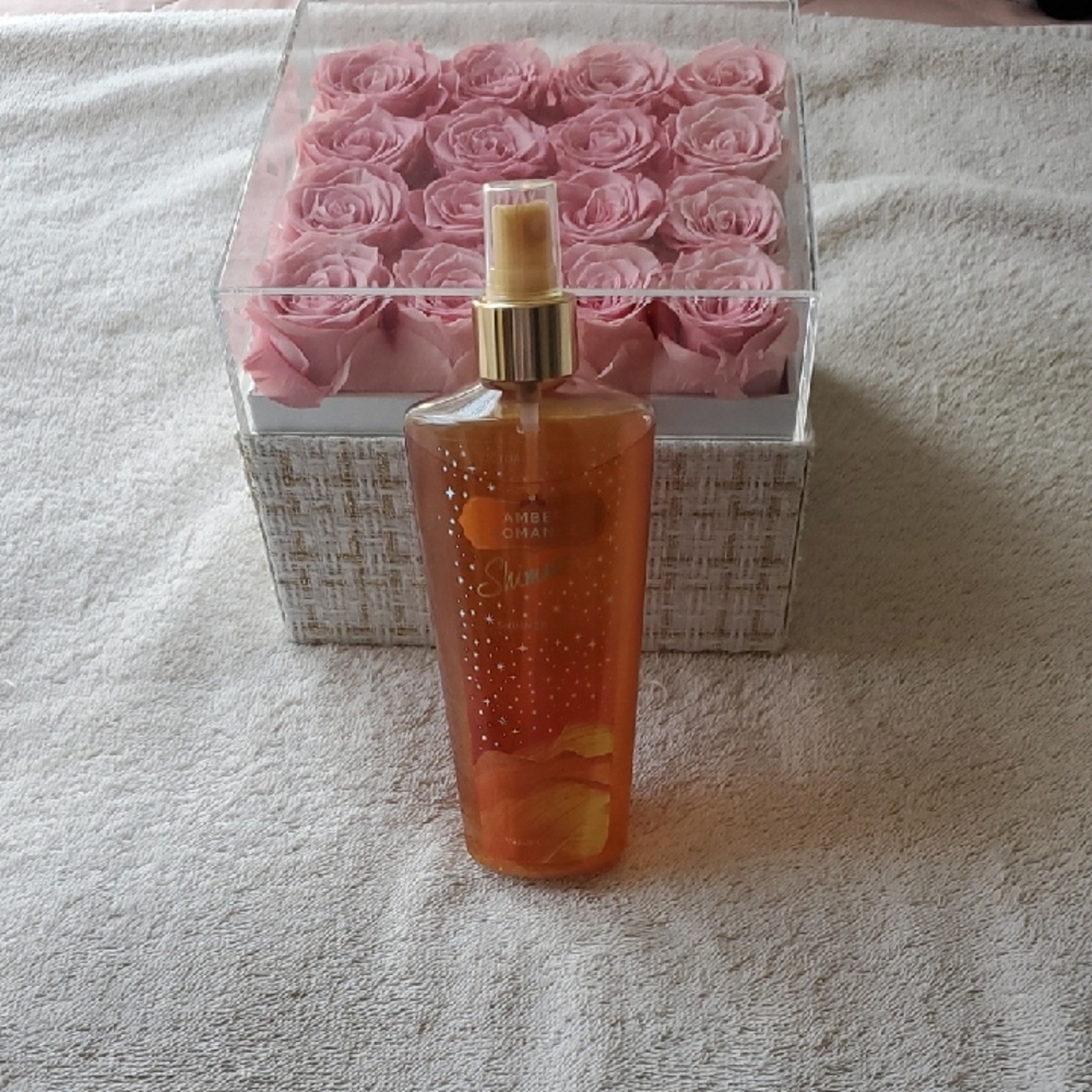 Victoria's Secret Vintage Amber Romance Shimmer Fragrance